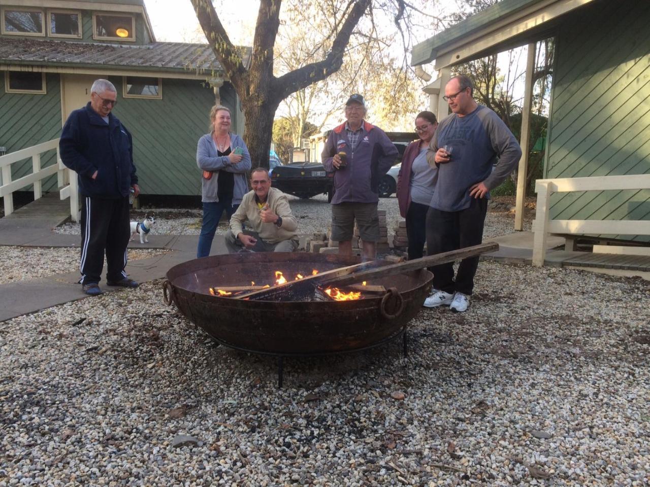 Myrtleford Holiday Park Luaran gambar